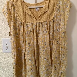 GAP Yellow Flutter Sleeve Floral Women's Top Medium